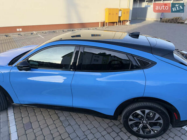 Синий Форд Mustang Mach-E, объемом двигателя 0 л и пробегом 30 тыс. км за 28500 $, фото 13 на Automoto.ua