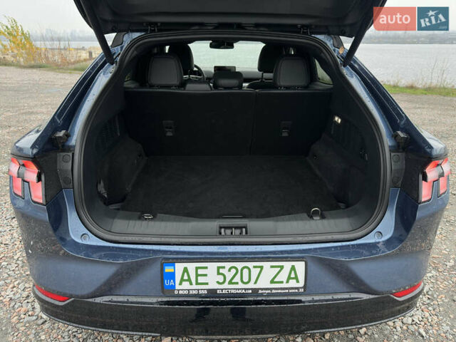 Синий Форд Mustang Mach-E, объемом двигателя 0 л и пробегом 8 тыс. км за 34950 $, фото 13 на Automoto.ua