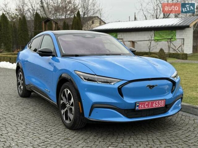 Синий Форд Mustang Mach-E, объемом двигателя 0 л и пробегом 37 тыс. км за 25200 $, фото 5 на Automoto.ua