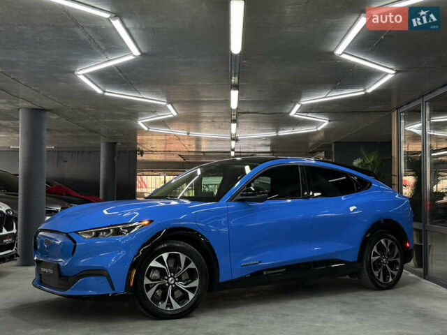 Синий Форд Mustang Mach-E, объемом двигателя 0 л и пробегом 12 тыс. км за 29500 $, фото 5 на Automoto.ua
