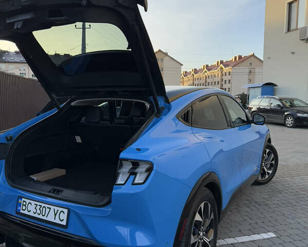 Синий Форд Mustang Mach-E, объемом двигателя 0 л и пробегом 30 тыс. км за 28500 $, фото 36 на Automoto.ua