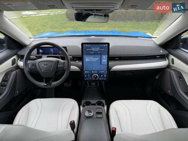 Синий Форд Mustang Mach-E, объемом двигателя 0 л и пробегом 37 тыс. км за 25200 $, фото 104 на Automoto.ua