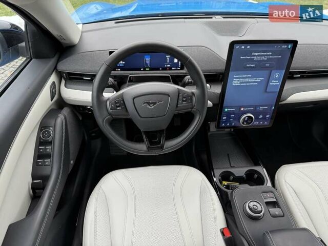 Синий Форд Mustang Mach-E, объемом двигателя 0 л и пробегом 37 тыс. км за 25200 $, фото 105 на Automoto.ua
