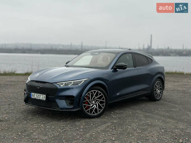 Синий Форд Mustang Mach-E, объемом двигателя 0 л и пробегом 8 тыс. км за 34950 $, фото 1 на Automoto.ua