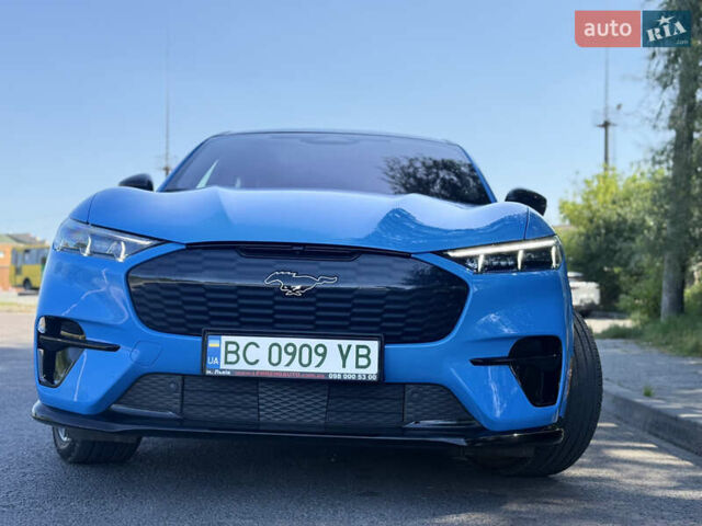 Синий Форд Mustang Mach-E, объемом двигателя 0 л и пробегом 50 тыс. км за 32700 $, фото 30 на Automoto.ua