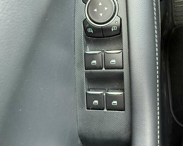 Синий Форд Mustang Mach-E, объемом двигателя 0 л и пробегом 27 тыс. км за 24900 $, фото 27 на Automoto.ua