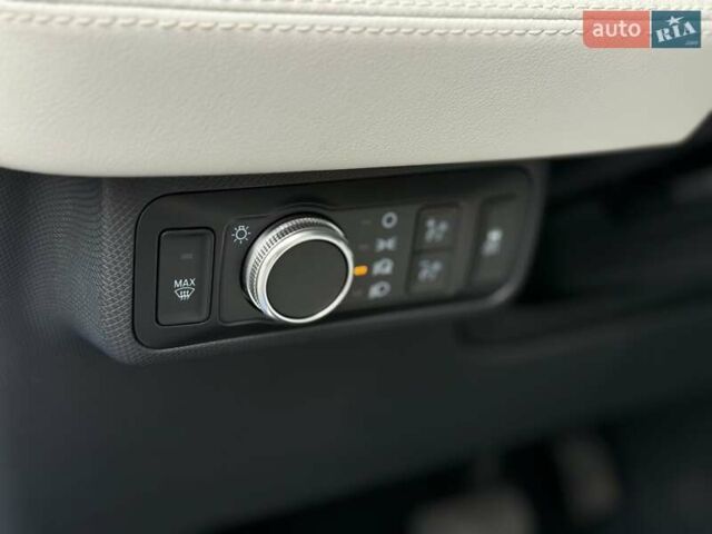 Синий Форд Mustang Mach-E, объемом двигателя 0 л и пробегом 37 тыс. км за 25200 $, фото 70 на Automoto.ua