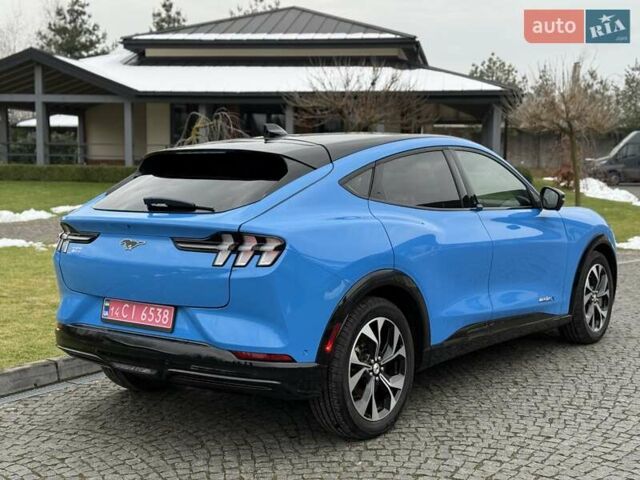 Синий Форд Mustang Mach-E, объемом двигателя 0 л и пробегом 37 тыс. км за 25200 $, фото 2 на Automoto.ua