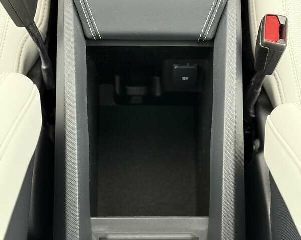 Синий Форд Mustang Mach-E, объемом двигателя 0 л и пробегом 37 тыс. км за 25200 $, фото 116 на Automoto.ua