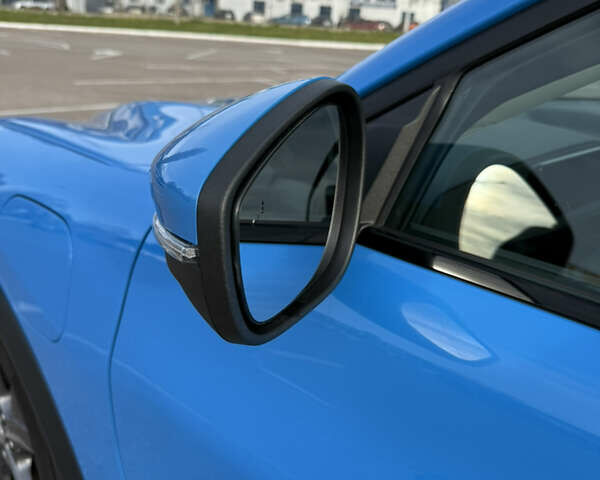 Синий Форд Mustang Mach-E, объемом двигателя 0 л и пробегом 27 тыс. км за 24900 $, фото 8 на Automoto.ua