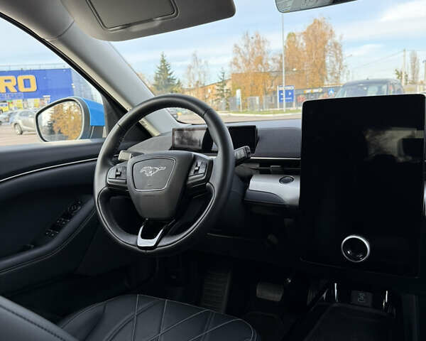 Синий Форд Mustang Mach-E, объемом двигателя 0 л и пробегом 27 тыс. км за 24900 $, фото 32 на Automoto.ua