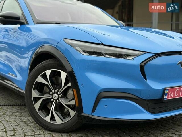 Синий Форд Mustang Mach-E, объемом двигателя 0 л и пробегом 37 тыс. км за 25200 $, фото 51 на Automoto.ua