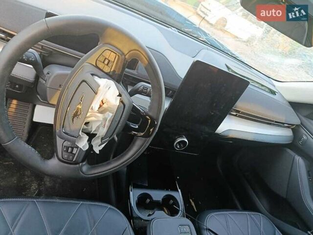 Синий Форд Mustang Mach-E, объемом двигателя 0 л и пробегом 600 тыс. км за 19999 $, фото 7 на Automoto.ua