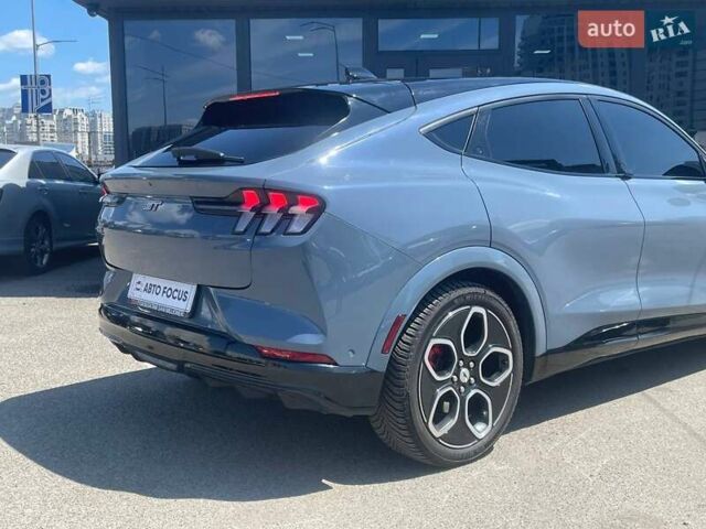 Синий Форд Mustang Mach-E, объемом двигателя 0 л и пробегом 35 тыс. км за 34990 $, фото 5 на Automoto.ua