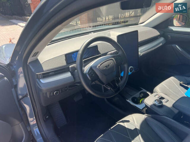 Форд Mustang Mach-E 2023 в Одессе на Automoto.ua Синий Форд Mustang Mach-E, объемом двигателя 0 л и пробегом 18 тыс. км за 28700 $, фото 5 на Automoto.ua