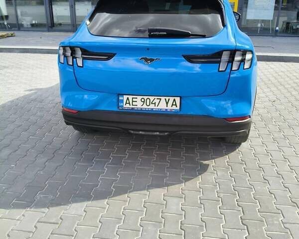 Синий Форд Mustang Mach-E, объемом двигателя 0 л и пробегом 62 тыс. км за 23500 $, фото 4 на Automoto.ua