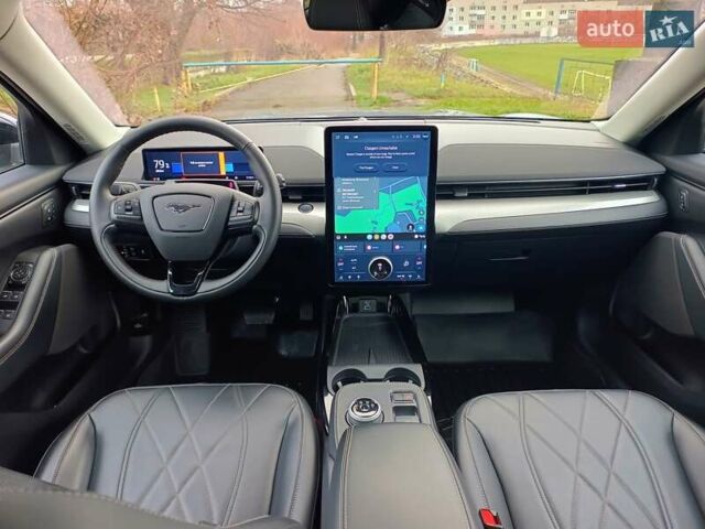 Синий Форд Mustang Mach-E, объемом двигателя 0 л и пробегом 58 тыс. км за 25999 $, фото 35 на Automoto.ua