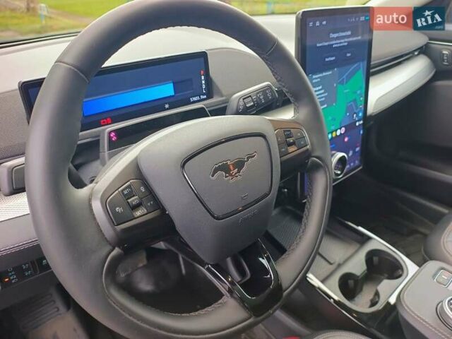 Синий Форд Mustang Mach-E, объемом двигателя 0 л и пробегом 58 тыс. км за 25999 $, фото 45 на Automoto.ua