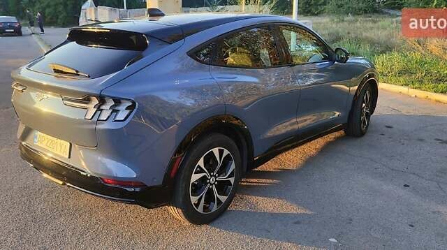 Синий Форд Mustang Mach-E, объемом двигателя 0 л и пробегом 25 тыс. км за 29900 $, фото 2 на Automoto.ua