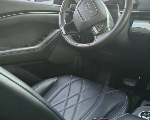 Синий Форд Mustang Mach-E, объемом двигателя 0 л и пробегом 62 тыс. км за 23500 $, фото 8 на Automoto.ua