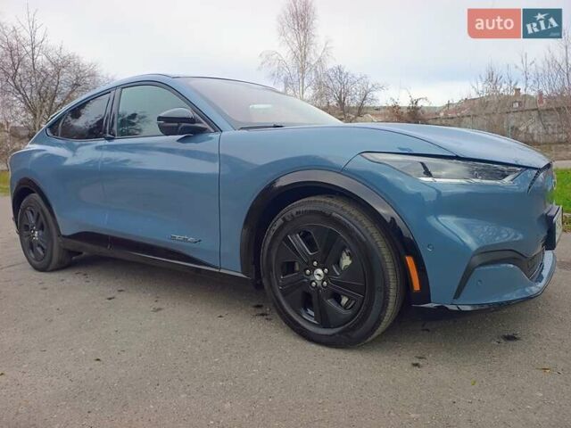 Синий Форд Mustang Mach-E, объемом двигателя 0 л и пробегом 58 тыс. км за 25999 $, фото 25 на Automoto.ua