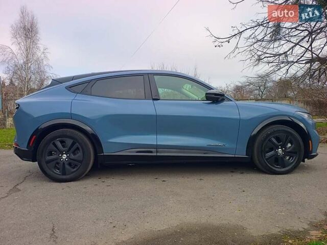 Синий Форд Mustang Mach-E, объемом двигателя 0 л и пробегом 58 тыс. км за 25999 $, фото 22 на Automoto.ua