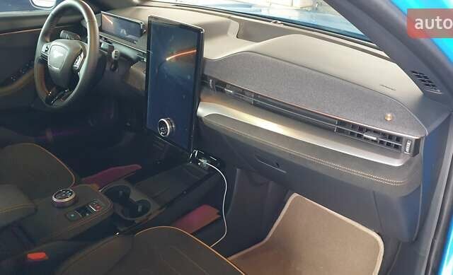 Синий Форд Mustang Mach-E, объемом двигателя 0 л и пробегом 20 тыс. км за 35500 $, фото 12 на Automoto.ua