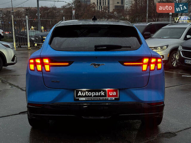 Синий Форд Mustang Mach-E, объемом двигателя 0 л и пробегом 15 тыс. км за 31890 $, фото 6 на Automoto.ua