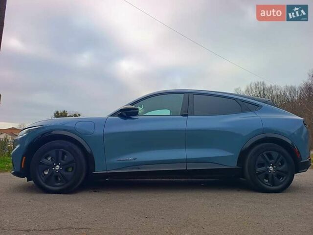 Синий Форд Mustang Mach-E, объемом двигателя 0 л и пробегом 58 тыс. км за 25999 $, фото 11 на Automoto.ua