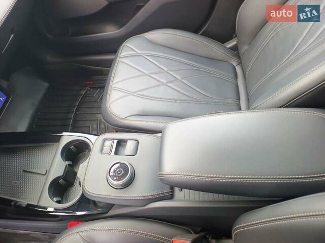 Синий Форд Mustang Mach-E, объемом двигателя 0 л и пробегом 58 тыс. км за 25999 $, фото 52 на Automoto.ua