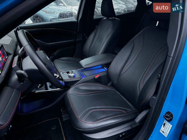 Синий Форд Mustang Mach-E, объемом двигателя 0 л и пробегом 15 тыс. км за 31890 $, фото 22 на Automoto.ua
