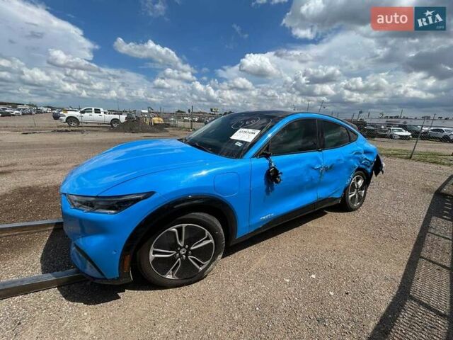 Синий Форд Mustang Mach-E, объемом двигателя 0 л и пробегом 31 тыс. км за 18500 $, фото 1 на Automoto.ua