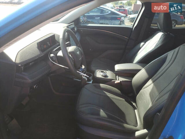 Форд Mustang Mach-E 2023 в Луцке на Automoto.ua Синий Форд Mustang Mach-E, объемом двигателя 0 л и пробегом 12 тыс. км за 25100 $, фото 6 на Automoto.ua