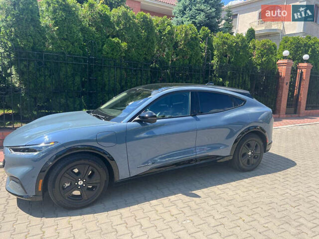 Форд Mustang Mach-E 2023 в Одессе на Automoto.ua Синий Форд Mustang Mach-E, объемом двигателя 0 л и пробегом 18 тыс. км за 28700 $, фото 1 на Automoto.ua