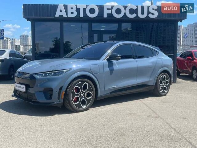 Синий Форд Mustang Mach-E, объемом двигателя 0 л и пробегом 35 тыс. км за 34990 $, фото 4 на Automoto.ua