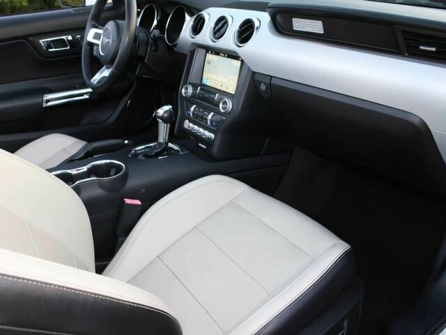 Білий Форд Мустанг, об'ємом двигуна 2.3 л та пробігом 65 тис. км за 4700 $, фото 15 на Automoto.ua