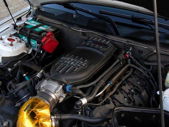 Білий Форд Мустанг, об'ємом двигуна 5 л та пробігом 99 тис. км за 30000 $, фото 11 на Automoto.ua