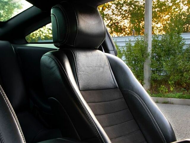 Білий Форд Мустанг, об'ємом двигуна 5 л та пробігом 99 тис. км за 30000 $, фото 9 на Automoto.ua