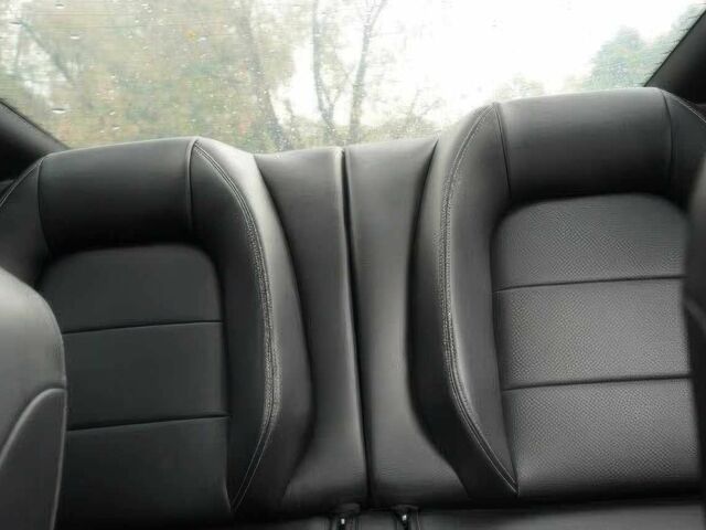 Белый Форд Мустанг, объемом двигателя 5 л и пробегом 73 тыс. км за 3900 $, фото 10 на Automoto.ua