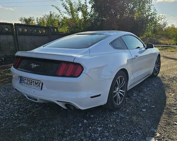 Форд Мустанг 2016 в Николаеве на Automoto.ua Белый Форд Мустанг, объемом двигателя 2.3 л и пробегом 159 тыс. км за 9999 $, фото 2 на Automoto.ua
