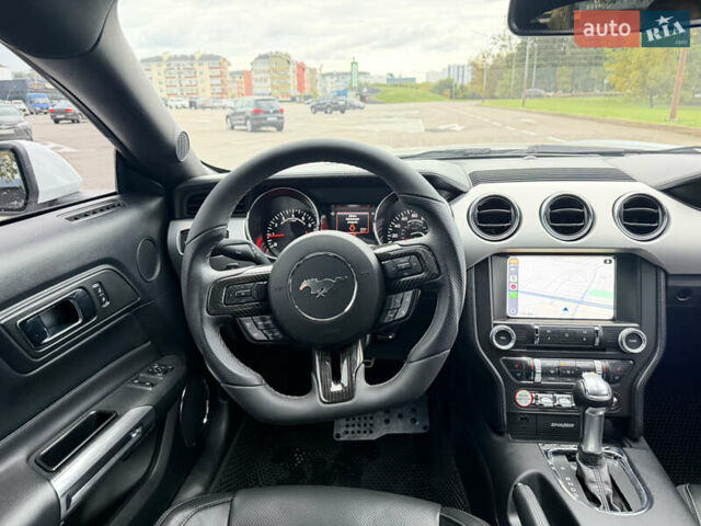 Белый Форд Мустанг, объемом двигателя 2.3 л и пробегом 100 тыс. км за 15900 $, фото 15 на Automoto.ua