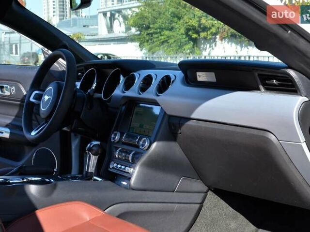 Белый Форд Мустанг, объемом двигателя 2.3 л и пробегом 140 тыс. км за 13999 $, фото 29 на Automoto.ua