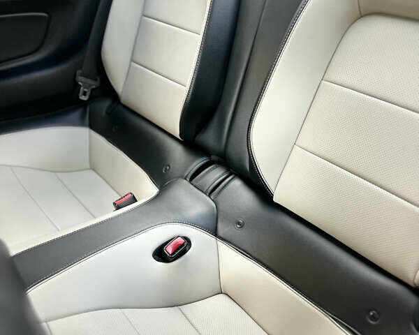 Белый Форд Мустанг, объемом двигателя 2.26 л и пробегом 102 тыс. км за 17900 $, фото 14 на Automoto.ua