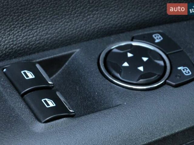 Білий Форд Мустанг, об'ємом двигуна 2.3 л та пробігом 140 тис. км за 14999 $, фото 20 на Automoto.ua
