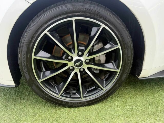 Форд Мустанг 2017 в Киеве на Automoto.ua Белый Форд Мустанг, объемом двигателя 2.3 л и пробегом 57 тыс. км за 11500 $, фото 14 на Automoto.ua