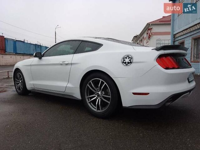 Форд Мустанг 2017 в Одессе на Automoto.ua Белый Форд Мустанг, объемом двигателя 2.3 л и пробегом 128 тыс. км за 18000 $, фото 30 на Automoto.ua