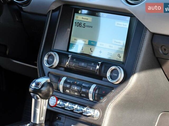 Білий Форд Мустанг, об'ємом двигуна 2.3 л та пробігом 140 тис. км за 12300 $, фото 30 на Automoto.ua