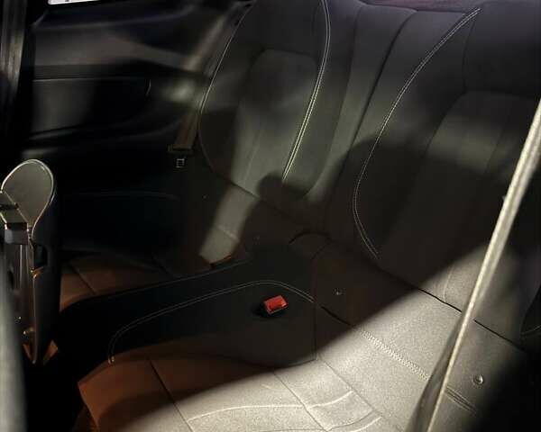 Белый Форд Мустанг, объемом двигателя 2.3 л и пробегом 91 тыс. км за 18900 $, фото 10 на Automoto.ua