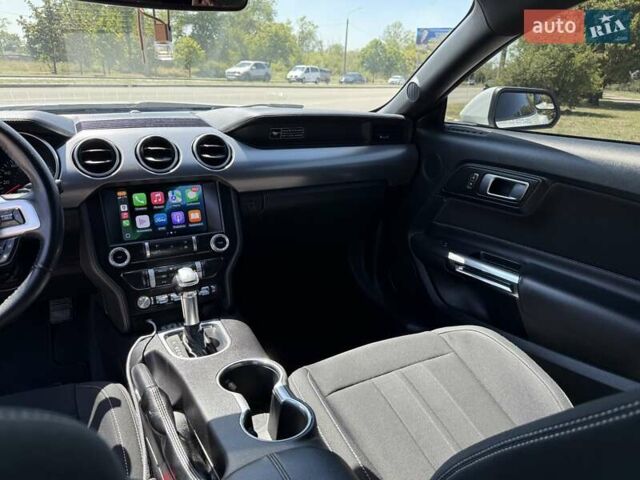 Білий Форд Мустанг, об'ємом двигуна 2.26 л та пробігом 52 тис. км за 24000 $, фото 9 на Automoto.ua