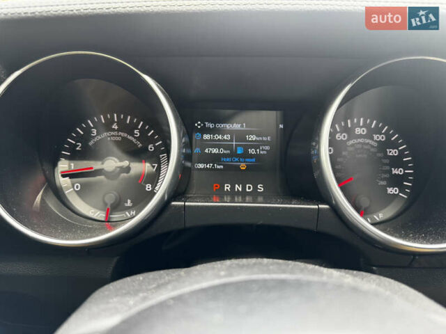 Белый Форд Мустанг, объемом двигателя 2.3 л и пробегом 39 тыс. км за 22500 $, фото 6 на Automoto.ua